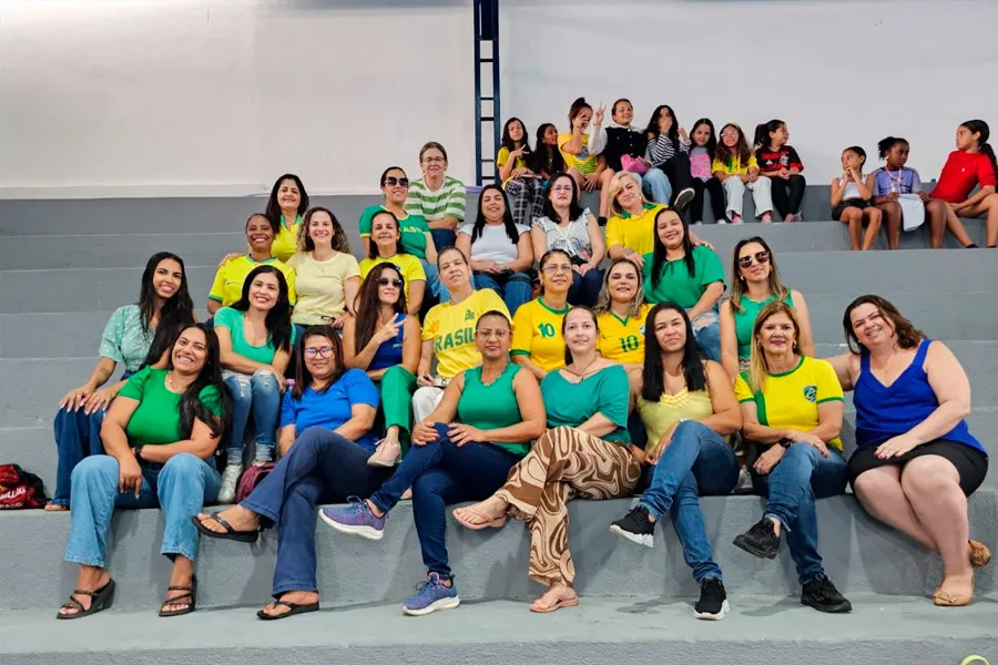 Jogos Escolares da Independência promovem patriotismo e integração em Medeiros Neto Jogos Escolares da Independência promovem patriotismo e integração em Medeiros Neto