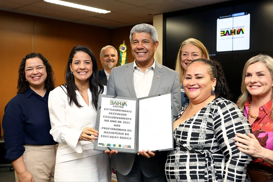 Jerônimo anuncia pagamento de precatório para professores e envia à Alba projeto de lei que concede abono extraordinário