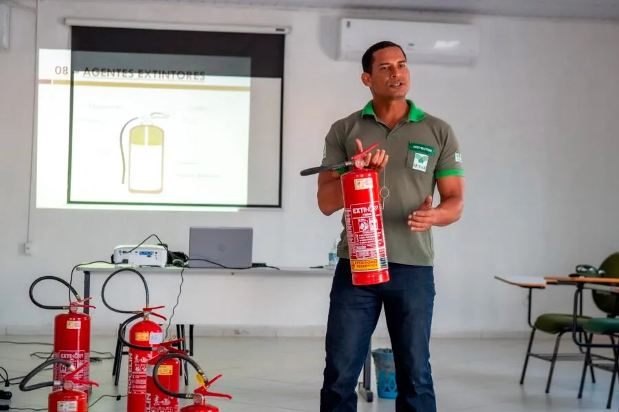 Prefeitura promove treinamento de prevenção a incêndios para servidores municipais