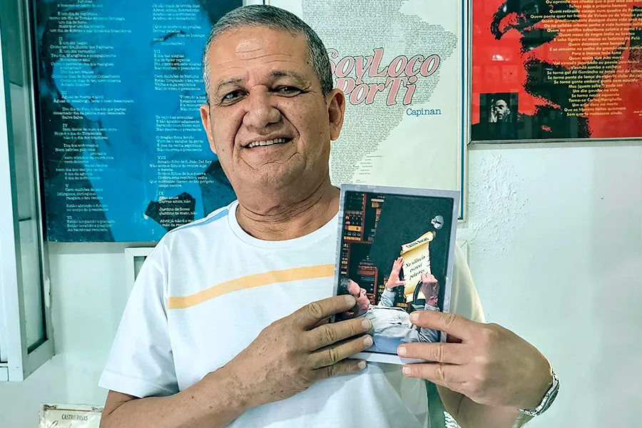 Novo livro de Castro Rosas – “No silêncio escrevi palavras” – é dedicado a sua saudosa tia Heloísa Capinan 