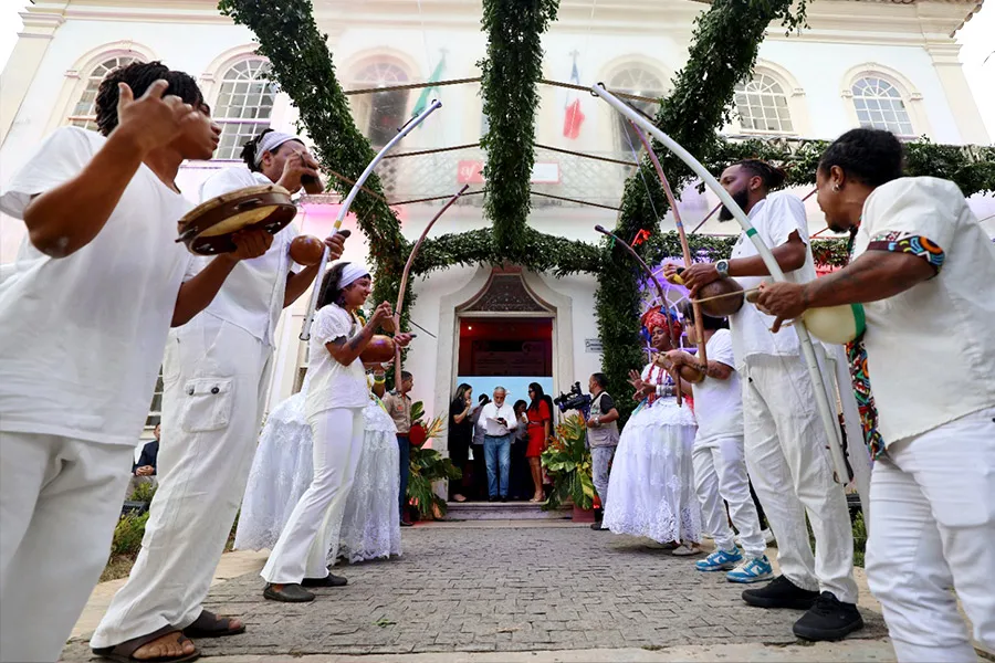 4º Encontro Franco-Brasileiro de Turismo Sustentável acontece em Salvador até sexta-feira (19) 4º Encontro Franco-Brasileiro de Turismo Sustentável acontece em Salvador até sexta-feira (19)