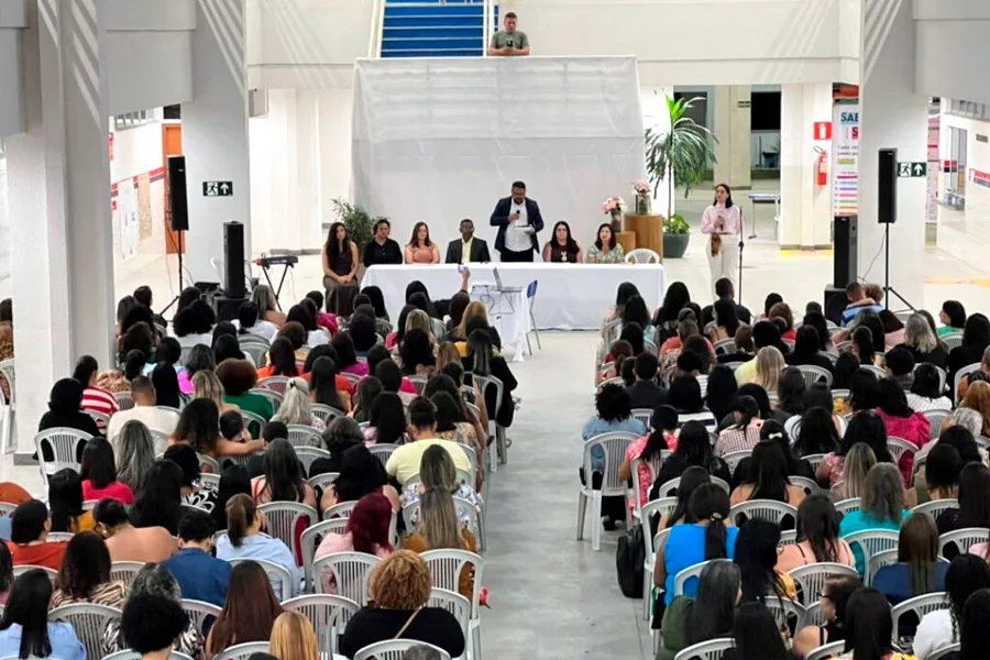 Teixeira de Freitas realiza abertura da Formação Continuada do Programa Bahia Alfabetizada Criança Teixeira de Freitas realiza abertura da Formação Continuada do Programa Bahia Alfabetizada Criança