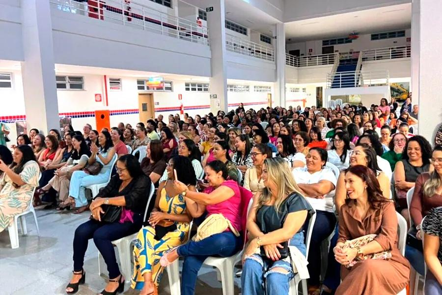 Teixeira de Freitas realiza abertura da Formação Continuada do Programa Bahia Alfabetizada Criança Teixeira de Freitas realiza abertura da Formação Continuada do Programa Bahia Alfabetizada Criança