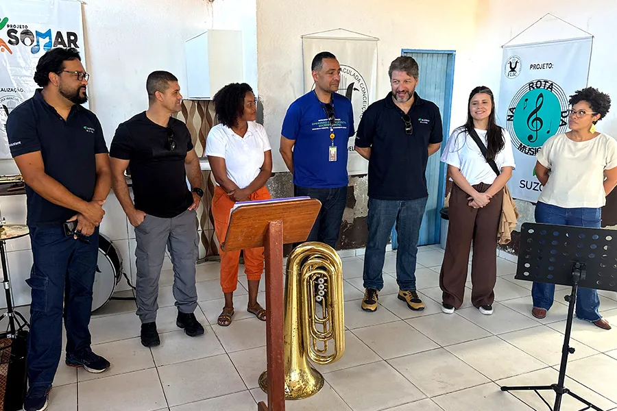 Música instrumental transforma a vida de jovens em Barra de Caravelas