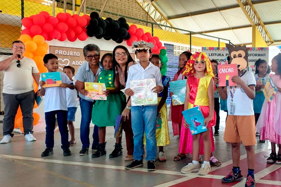Escola Municipal Antônio João Carletti recebe projeto “Adote um Leitor”, em Itabatã Escola Municipal Antônio João Carletti recebe projeto “Adote um Leitor”, em Itabatã