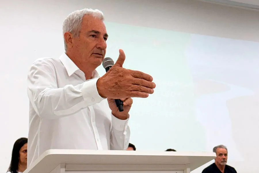 1º Seminário Ambiental de Medeiros Neto reúne autoridades, especialistas e estudantes