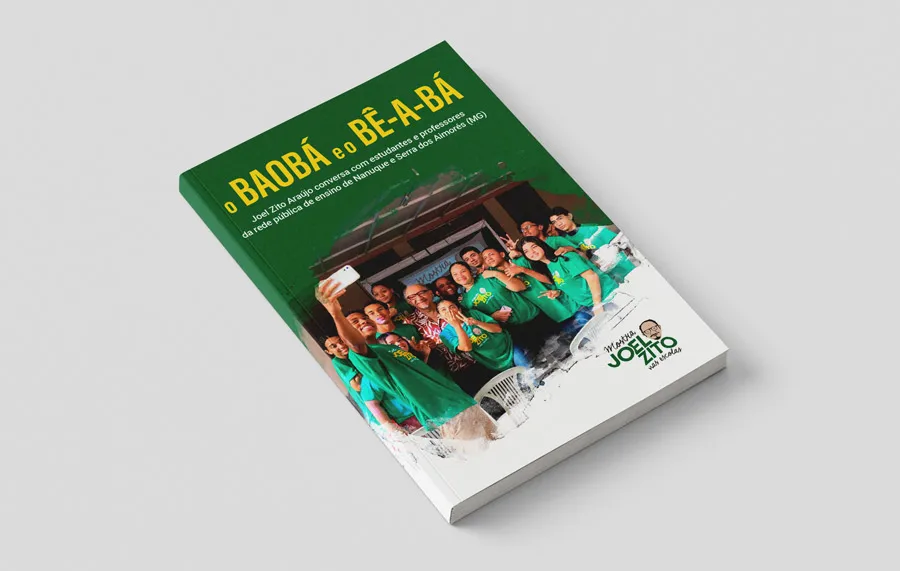 Livro gratuito registra o encontro do cineasta Joel Zito Araújo com estudantes do norte de Minas Gerais, na primeira exibição pública de sua obra em sua terra natal