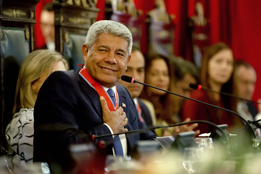 Jerônimo Rodrigues recebe homenagem durante abertura do XVII Consepre