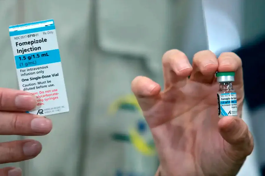 Brasil recebe 2,5 mil unidades de fomepizol, antídoto contra metanol