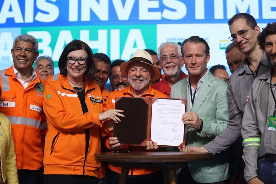 Em Maragogipe, Jerônimo e Lula concretizam retomada de investimentos na indústria naval e energética da Bahia Em Maragogipe, Jerônimo e Lula concretizam retomada de investimentos na indústria naval e energética da Bahia