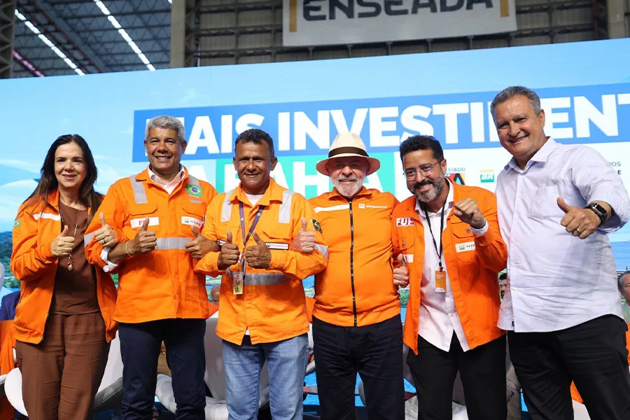 Em Maragogipe, Jerônimo e Lula concretizam retomada de investimentos na indústria naval e energética da Bahia Em Maragogipe, Jerônimo e Lula concretizam retomada de investimentos na indústria naval e energética da Bahia