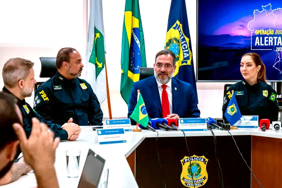 Operação Alerta Lilás da PRF prende 83 por violência contra mulher