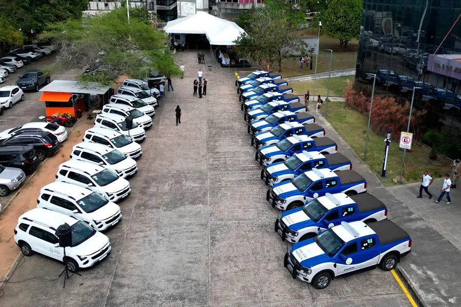 Bahia adere a programas nacionais de segurança e entrega novos equipamentos à polícia