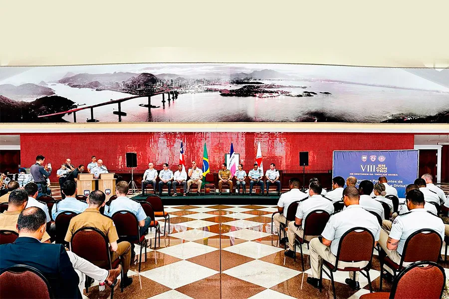 Suzano participa de Encontro de Gestores das Polícias Militares da Tríplice Divisa em Aracruz