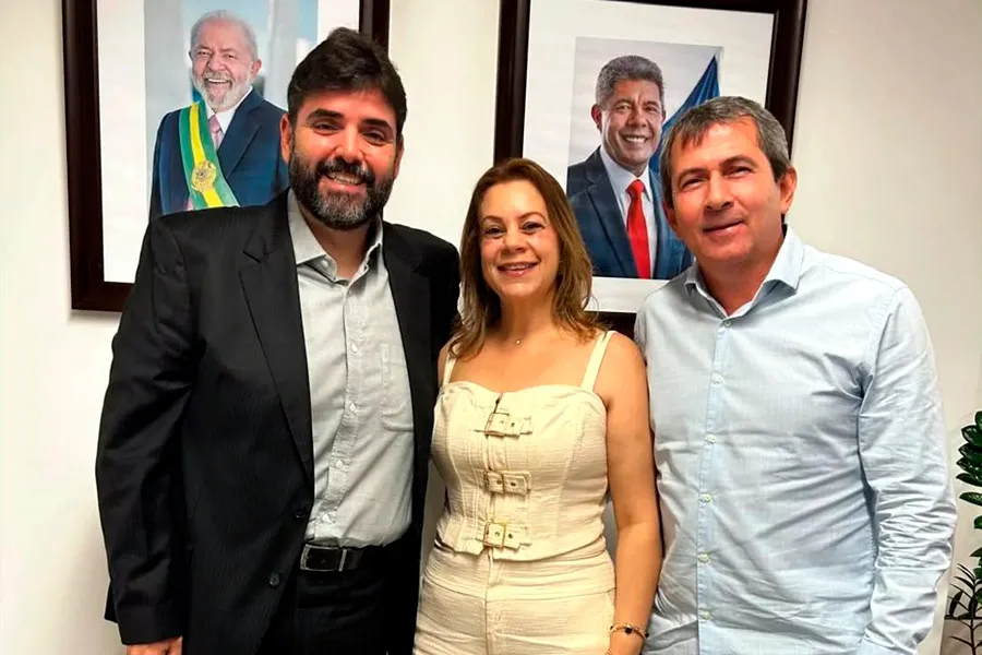Prefeito Bemtivi busca novos investimentos em audiência com Adolpho Loyola