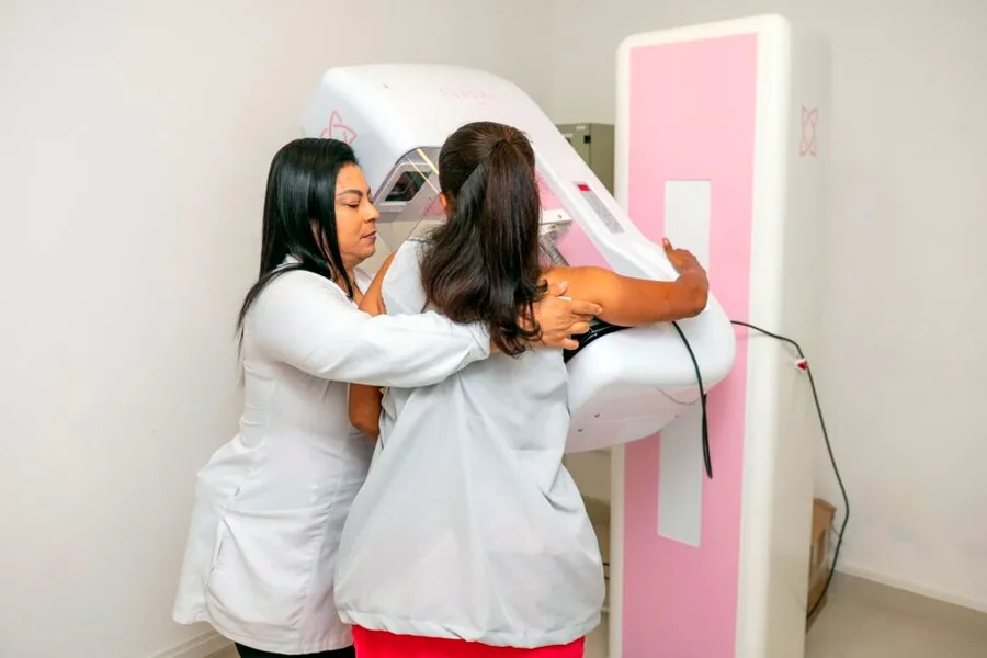 Município reforça ações do Outubro Rosa com oferta de mais de 800 mamografias