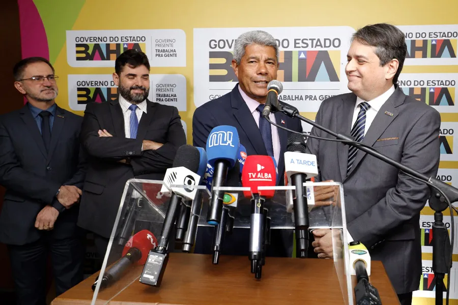 Governador anuncia titular da secretaria extraordinária para coordenar implantação da Ponte Salvador-Itaparica