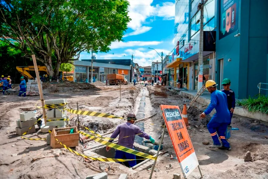 Prefeitura realiza obra de melhoria no sistema de drenagem da Rua Massanori Nagao