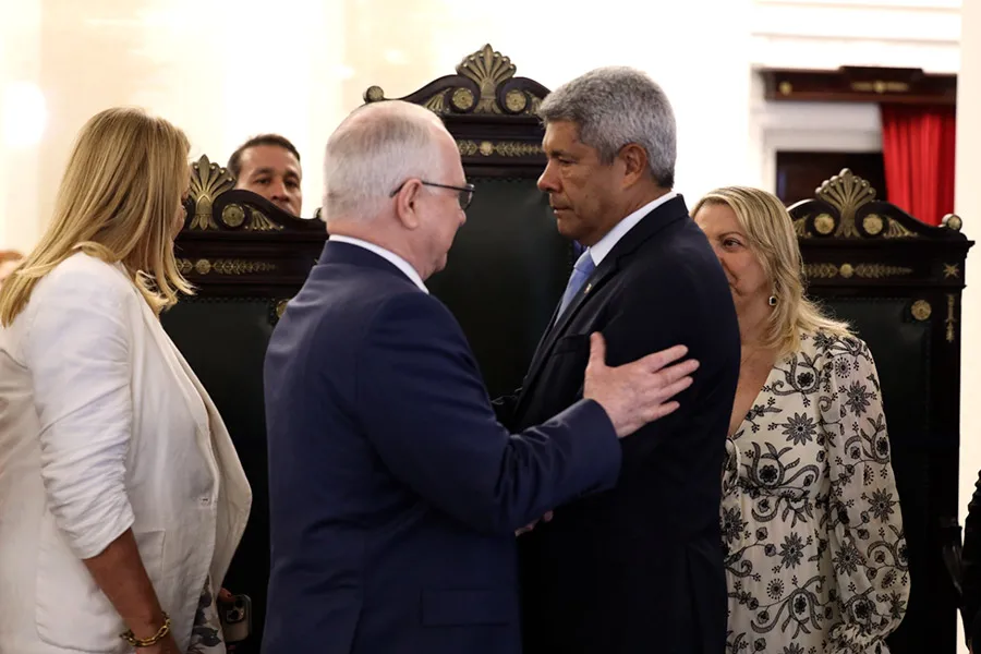 Jerônimo Rodrigues destaca eficiência da cooperação entre os poderes durante reunião com ministro Edson Fachin