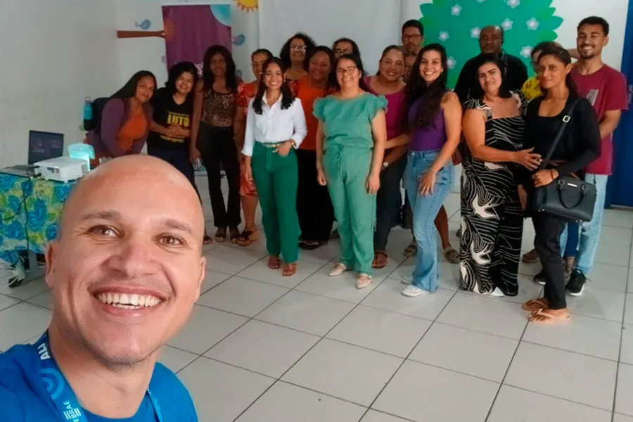 Escola Municipal Pedro Agrizzi Neto promove palestra sobre Comunicação Não Violenta Escola Municipal Pedro Agrizzi Neto promove palestra sobre Comunicação Não Violenta