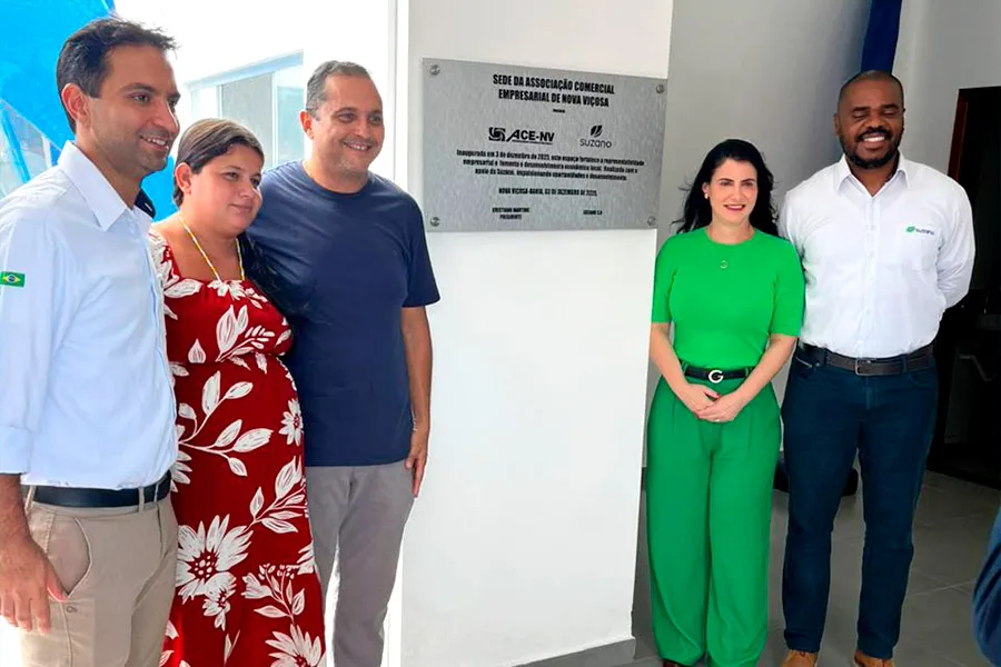 Associação Comercial e Empresarial de Nova Viçosa inaugura nova sede Associação Comercial e Empresarial de Nova Viçosa inaugura nova sede