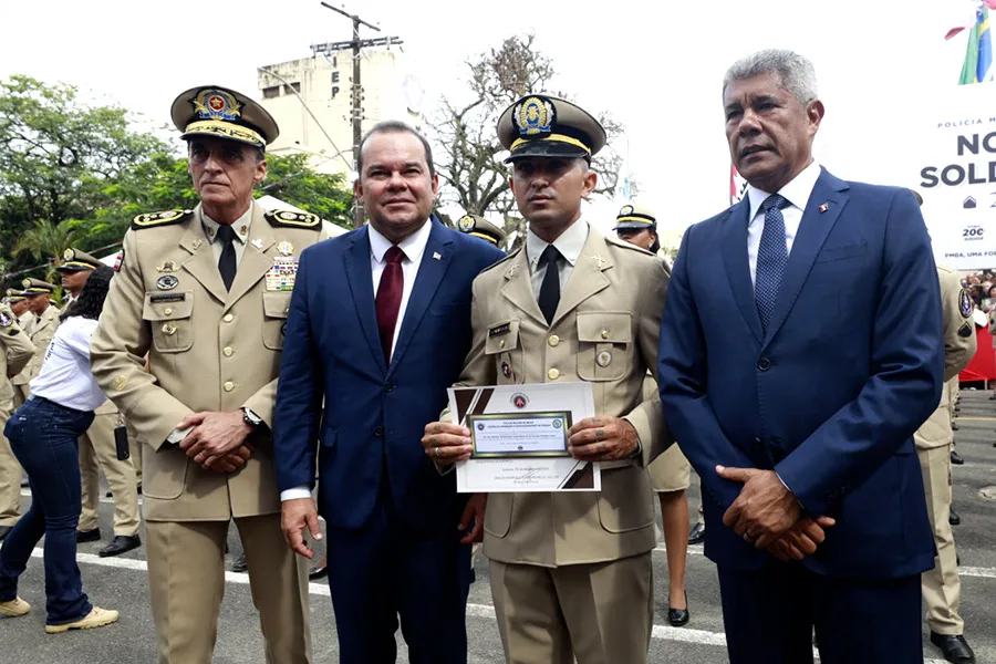 Bahia forma 1.865 novos soldados para reforçar a segurança pública Bahia forma 1.865 novos soldados para reforçar a segurança pública