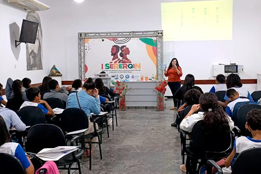 Projeto Sererqín 2025 promove reflexão antirracista por meio da leitura e da escrita na Escola Manoel Cardoso Neto