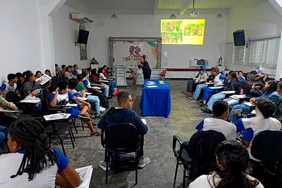 Projeto Sererqín 2025 promove reflexão antirracista por meio da leitura e da escrita na Escola Manoel Cardoso Neto
