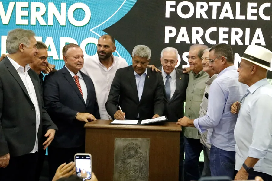 Governo do Estado investe R$ 252 milhões em obras de infraestrutura e urbanização para 31 municípios baianos