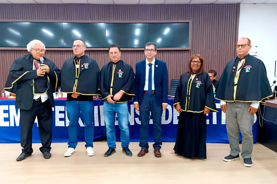 Seja um membro efetivo ou correspondente da Academia Teixeirense de Letras; candidaturas estão abertas