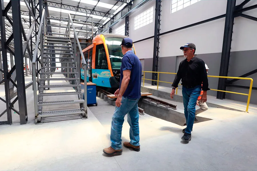 VLT de Salvador: Trecho 1 chega a 50% e trens avançam para a operação assistida