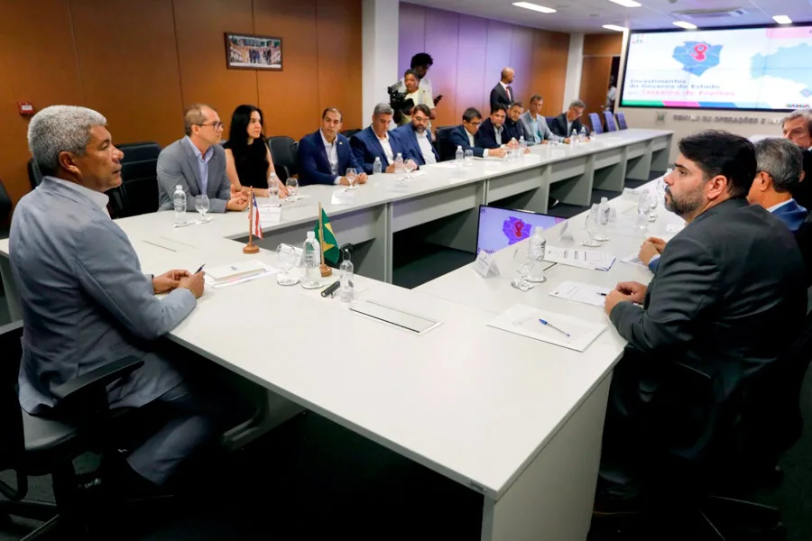 Governo autoriza licitação para pavimentação das vias de acesso ao novo Terminal Rodoviário de Teixeira de Freitas Governo autoriza licitação para pavimentação das vias de acesso ao novo Terminal Rodoviário de Teixeira de Freitas