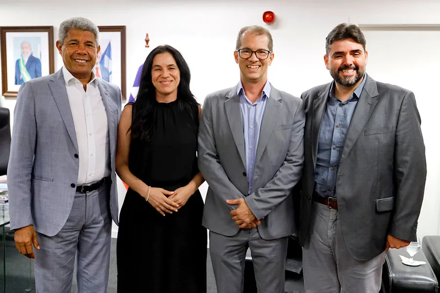 Governo autoriza licitação para pavimentação das vias de acesso ao novo Terminal Rodoviário de Teixeira de Freitas Governo autoriza licitação para pavimentação das vias de acesso ao novo Terminal Rodoviário de Teixeira de Freitas