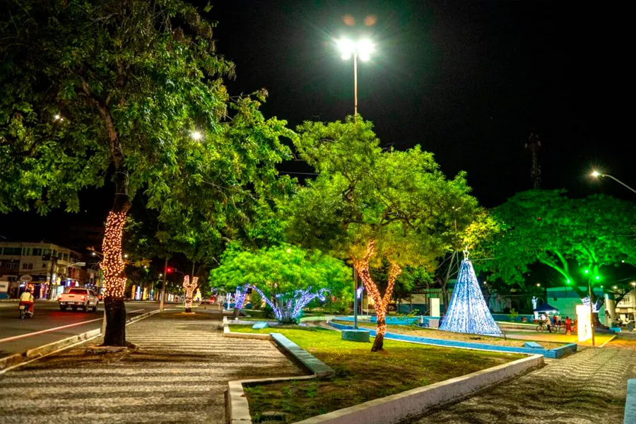 Natal Iluminado encanta moradores e visitantes, e fortalece a economia local