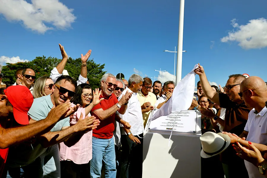 Governo do Estado entrega obras de mobilidade e impulsiona desenvolvimento em Vitória da Conquista