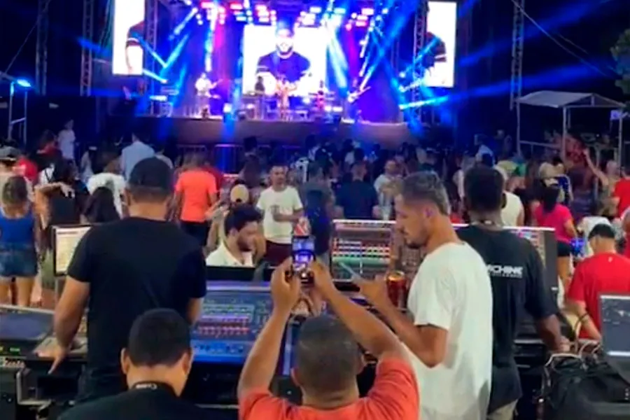 Cidade lotada e economia aquecida marcam réveillon histórico em Nova Viçosa