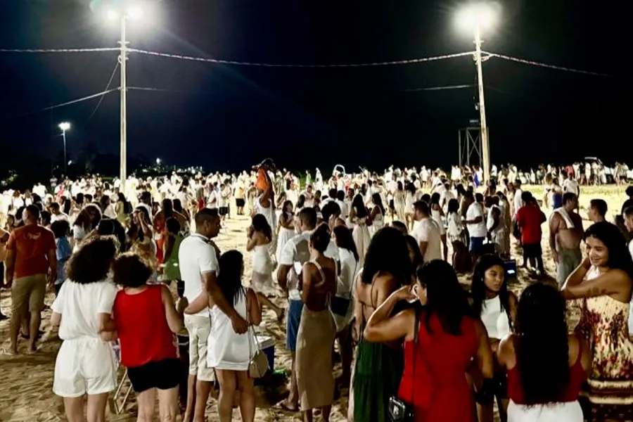 Turismo familiar fortalece comércio e garante sucesso econômico do Réveillon em Mucuri