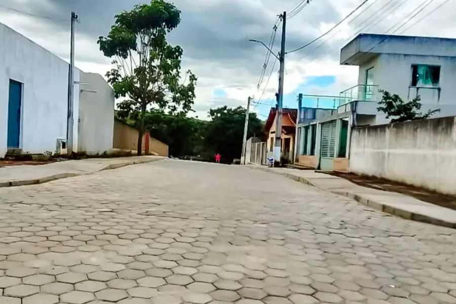 Prefeitura de Itanhém entrega obras de pavimentação no distrito de Batinga nesta sexta-feira