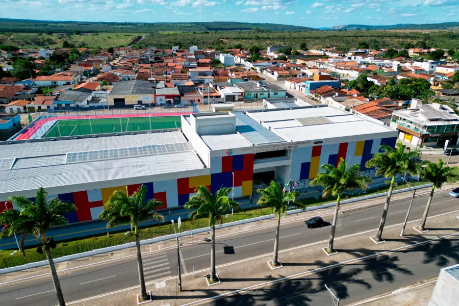 Governo do Estado alcança marca histórica com entrega da 100ª escola de tempo integral em Maracás Governo do Estado alcança marca histórica com entrega da 100ª escola de tempo integral em Maracás