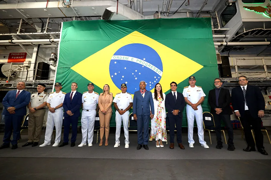 Governador Jerônimo Rodrigues recebe Medalha de Mérito Naval durante a Operação Aspirantex 2026 Governador Jerônimo Rodrigues recebe Medalha de Mérito Naval durante a Operação Aspirantex 2026
