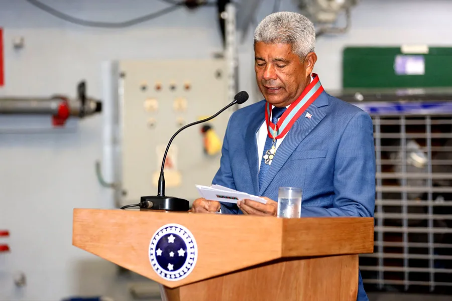 Governador Jerônimo Rodrigues recebe Medalha de Mérito Naval durante a Operação Aspirantex 2026