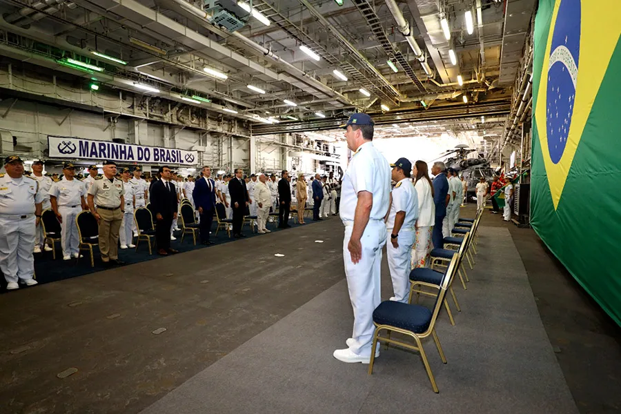 Governador Jerônimo Rodrigues recebe Medalha de Mérito Naval durante a Operação Aspirantex 2026 Governador Jerônimo Rodrigues recebe Medalha de Mérito Naval durante a Operação Aspirantex 2026