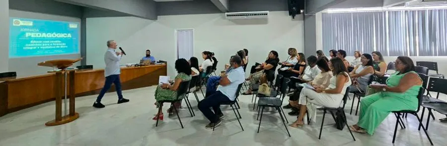 Mucuri realiza 1ª Jornada Pedagógica Híbrida voltada à formação integral Mucuri realiza 1ª Jornada Pedagógica Híbrida voltada à formação integral