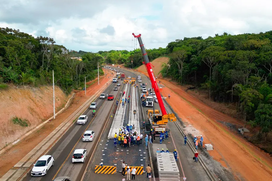 Obras do VLT de Salvador avançam e entram em nova fase com instalação da via permanente no Trecho 2