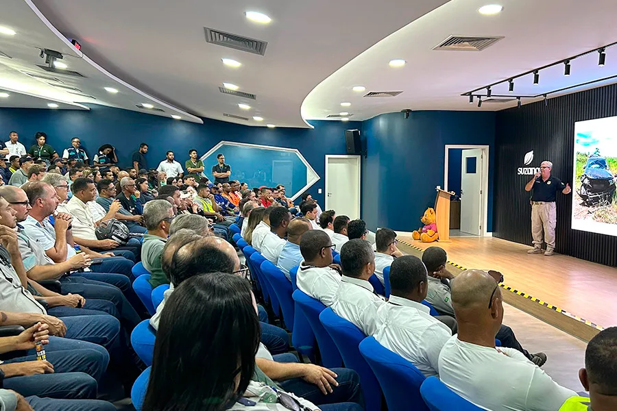 Suzano apoia PRF em campanha de fiscalização e orientação no trânsito no Sul da Bahia