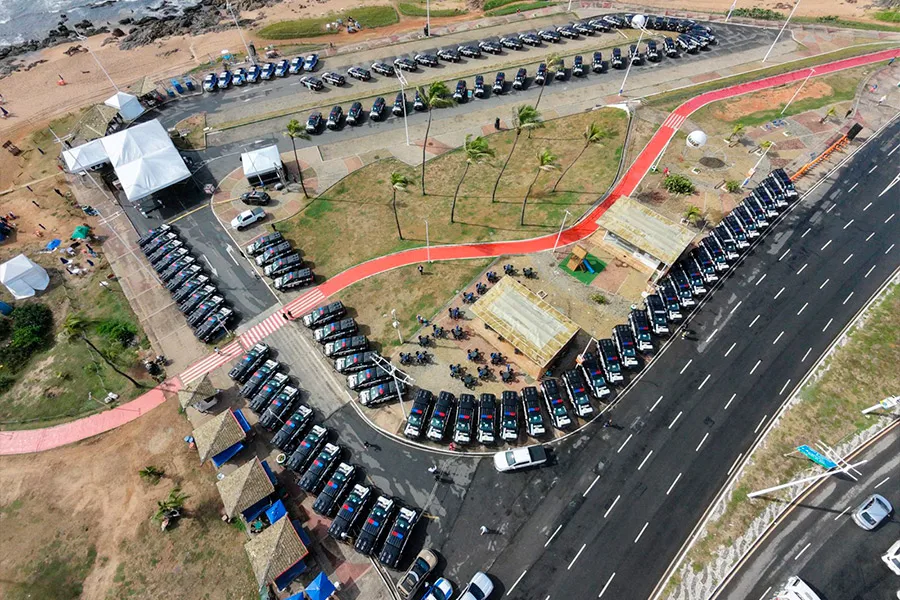 Bahia fortalece forças de segurança com entrega de 112 viaturas, armamentos e novos equipamentos
