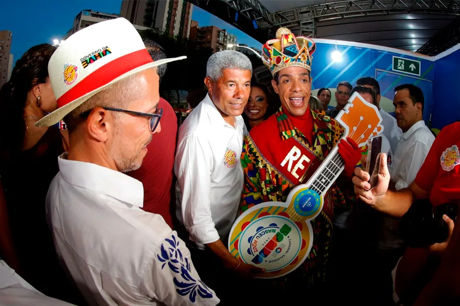 Governador destaca impacto econômico do Carnaval da Bahia durante abertura oficial da folia Governador destaca impacto econômico do Carnaval da Bahia durante abertura oficial da folia