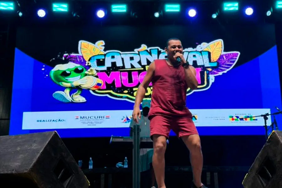 Abertura do Carnaval 2026 foi marcada pela alegria e mistura de ritmos em Mucuri