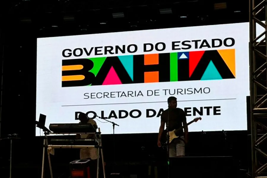 Banda Babalu, Kaio Oliveira e Clevinho Santana encerram o Carnaval de Mucuri