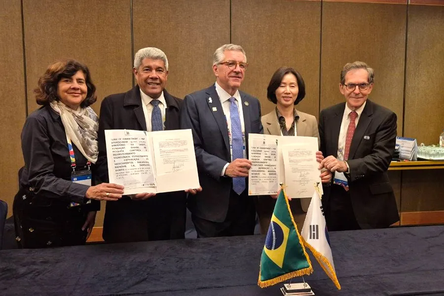 Na Coreia do Sul, governador firma novo acordo para produção de biomedicamento para tratamento de câncer e doenças raras